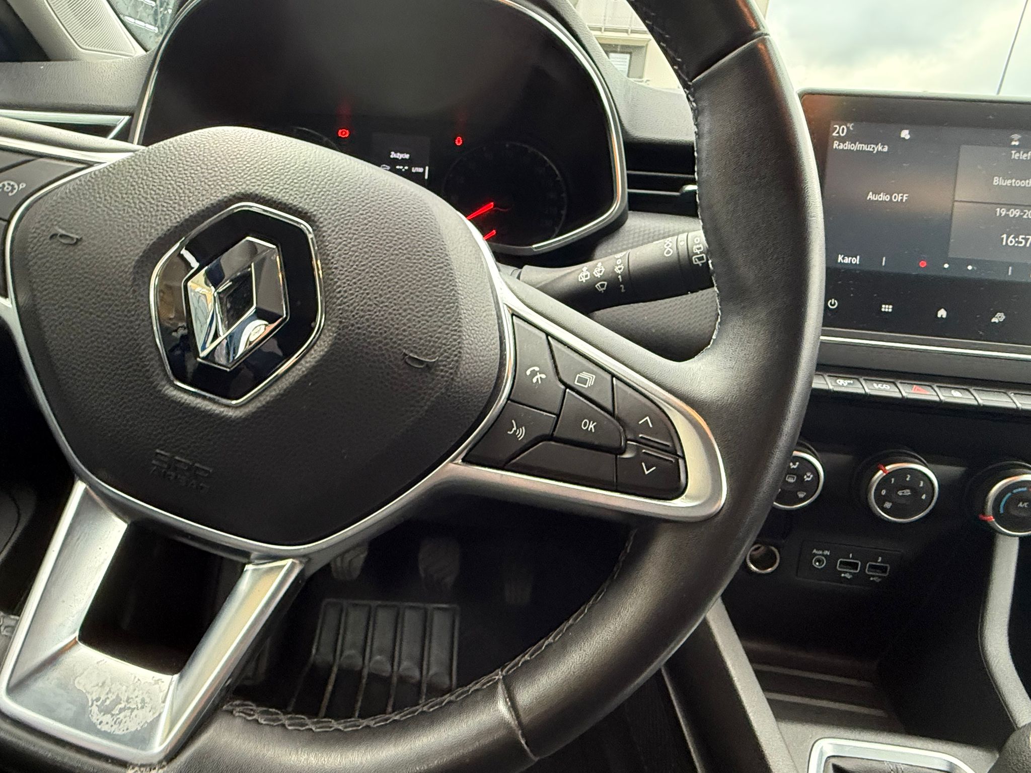 Renault Clio 2021 - zdjęcie 13