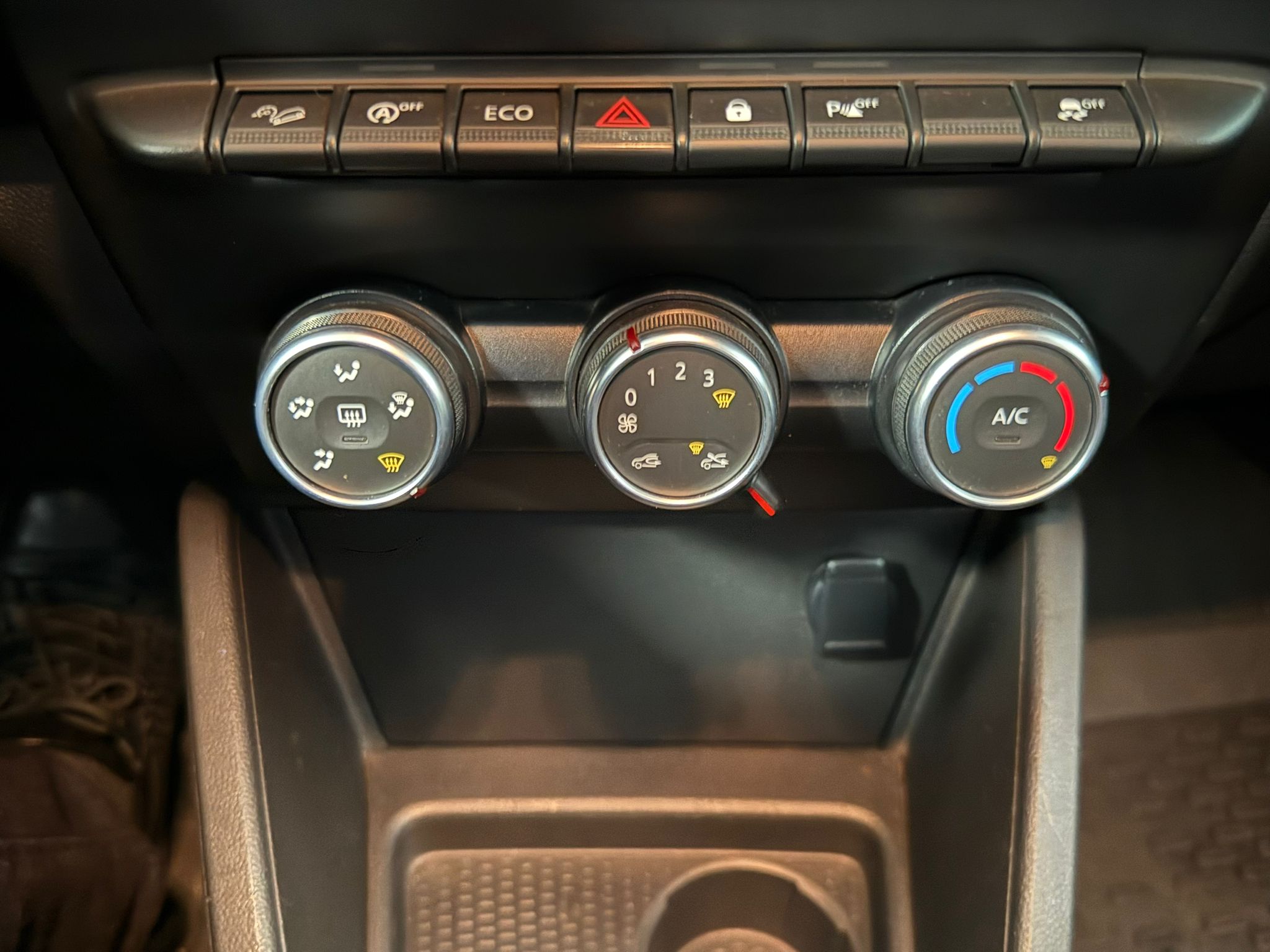 Dacia DUSTER 2020 - zdjęcie 16