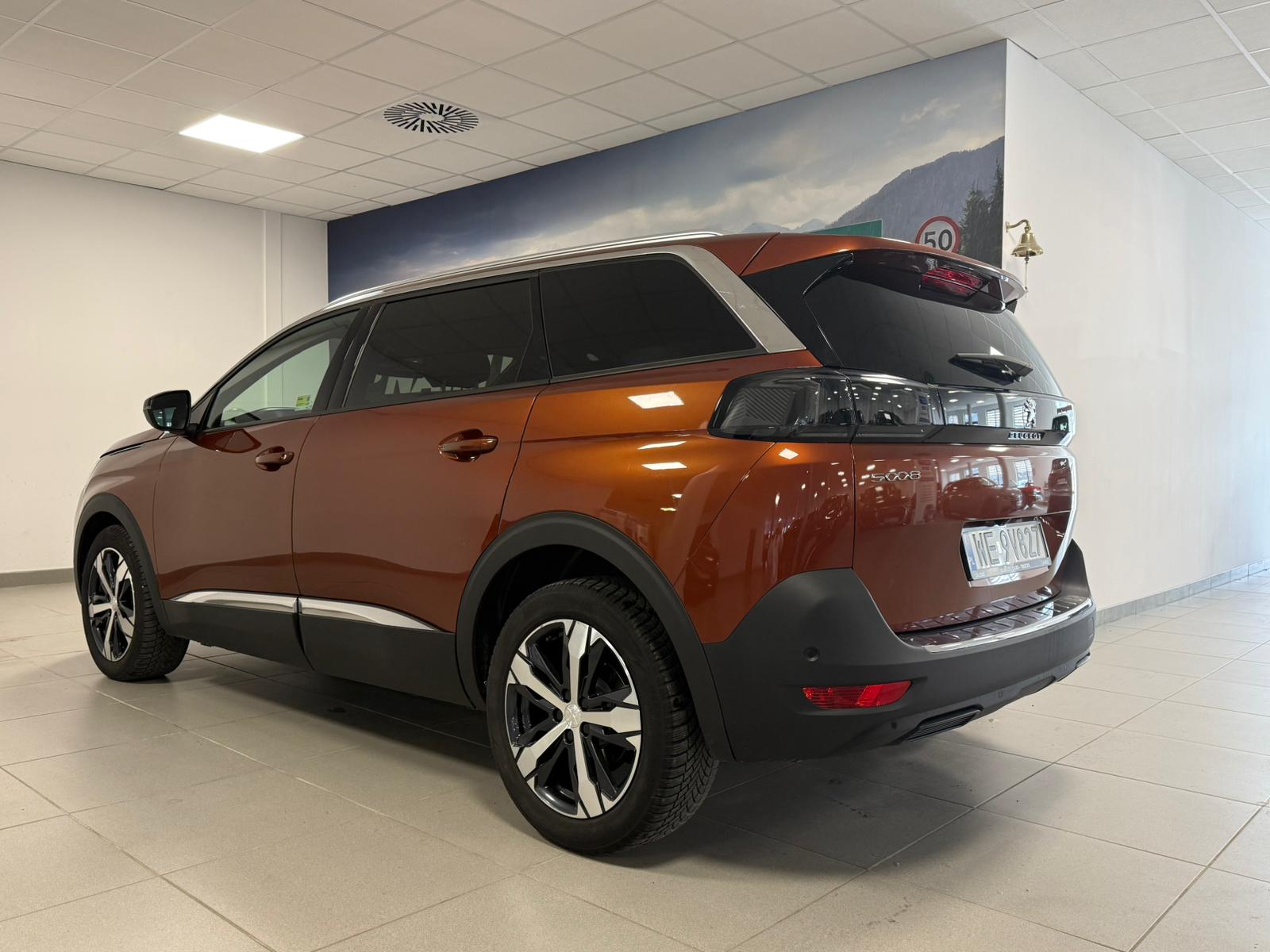 Peugeot 5008 2023 - zdjęcie 18