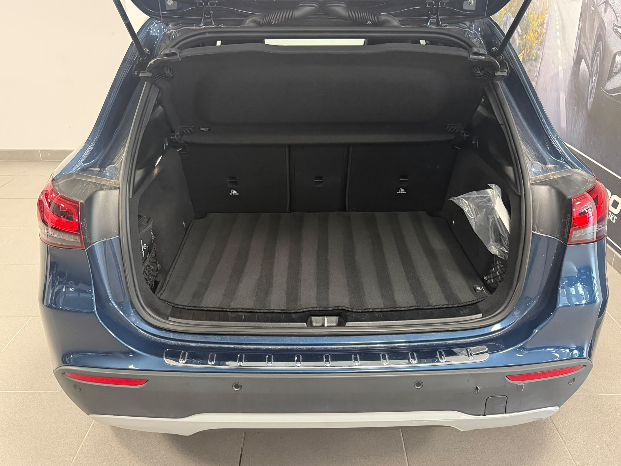 Mercedes-Benz GLA 200 5D 2022 - zdjęcie 7