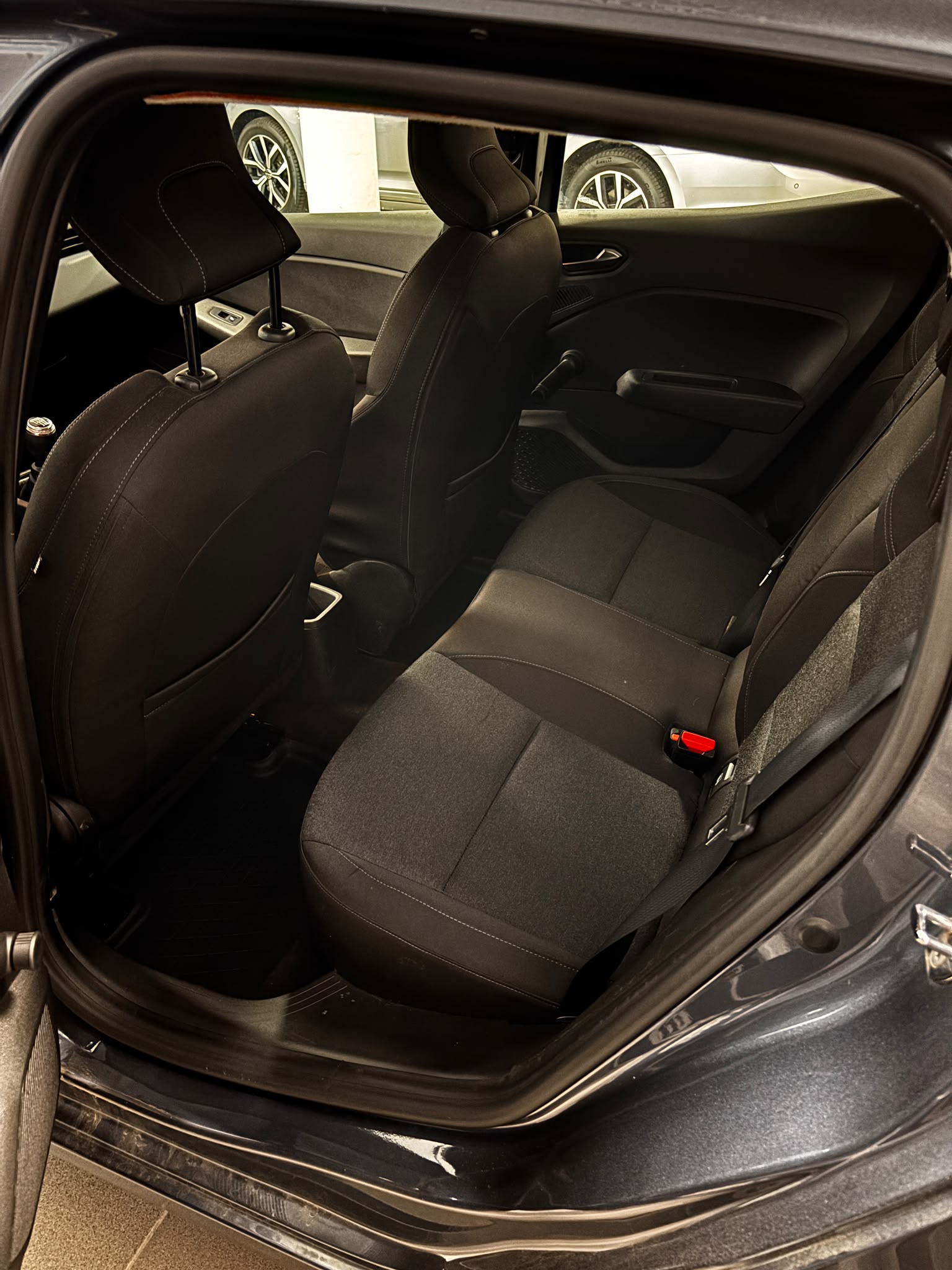 Renault Clio 2021 - zdjęcie 8