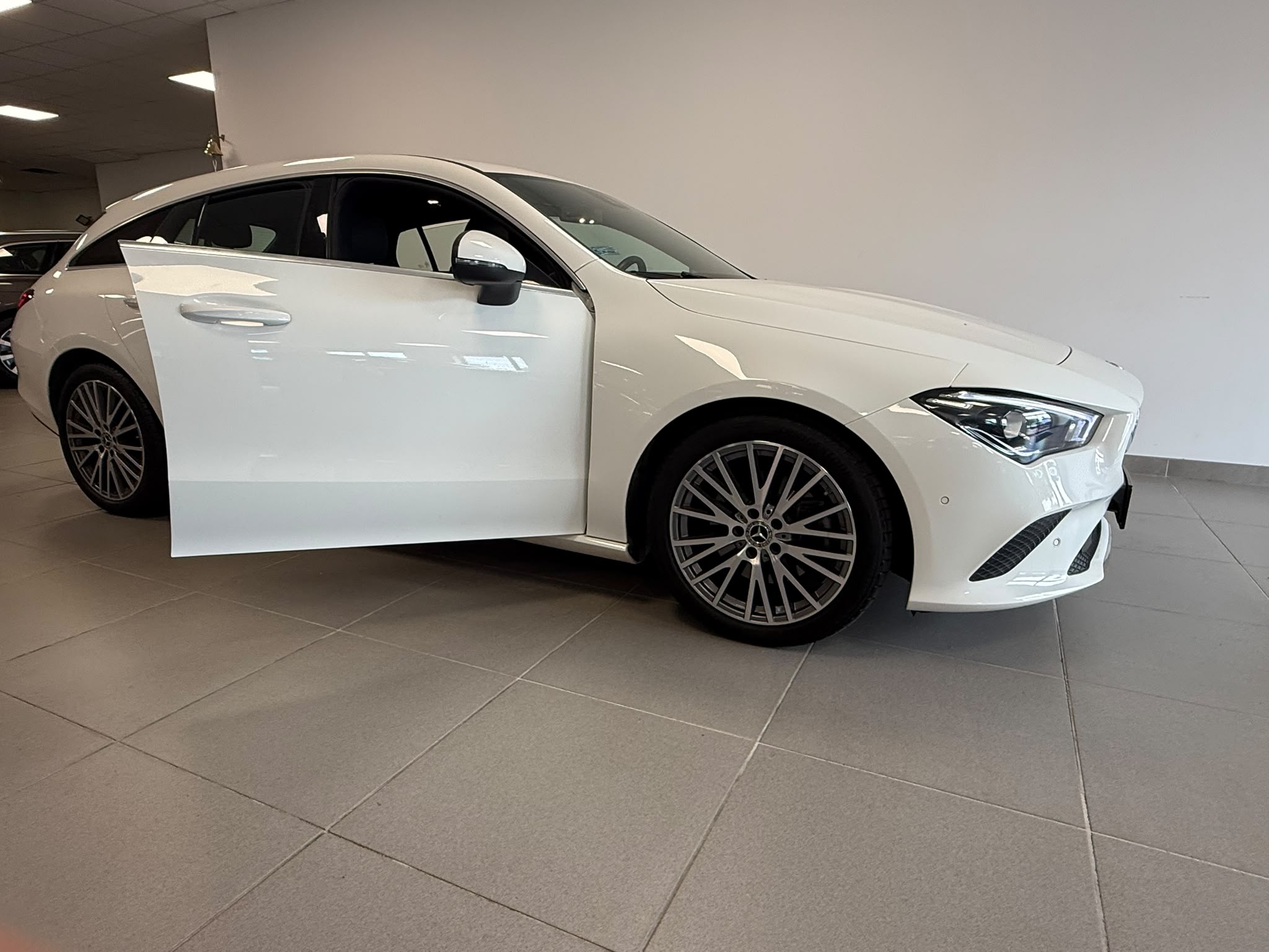 Mercedes-Benz CLA-ShootingBrake 2021 - zdjęcie 7