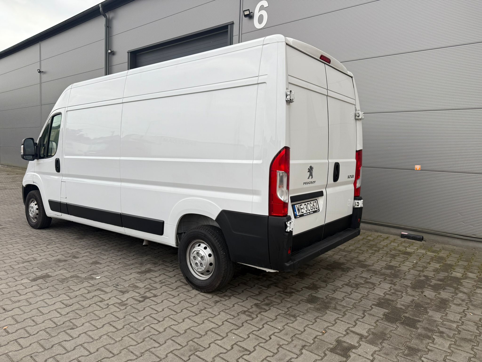 Peugeot Boxer 2023 - zdjęcie 10