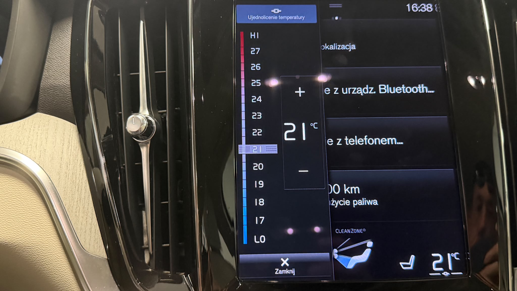 Volvo S60 2021 - zdjęcie 24