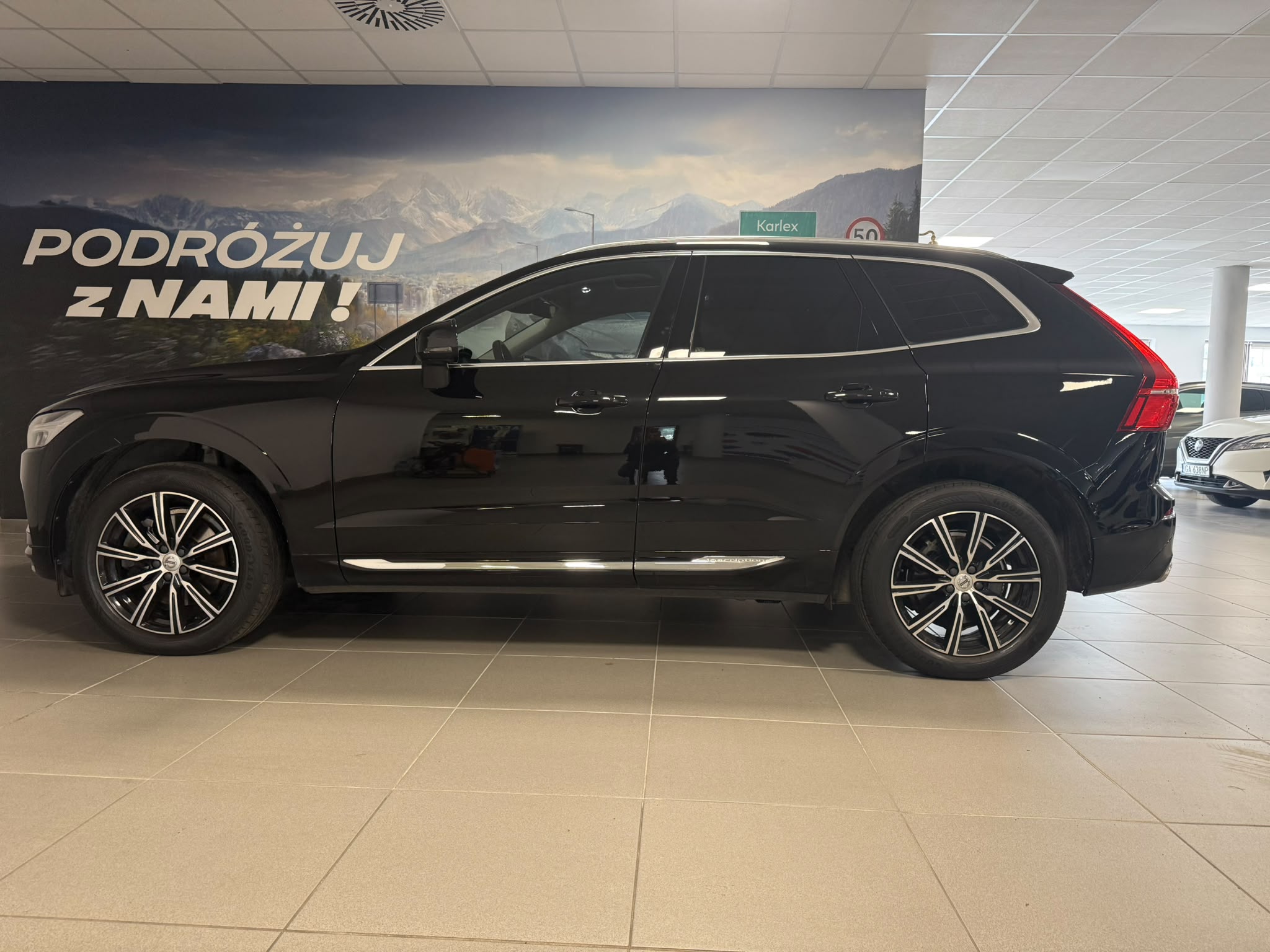 Volvo XC-60 2019 - zdjęcie 7