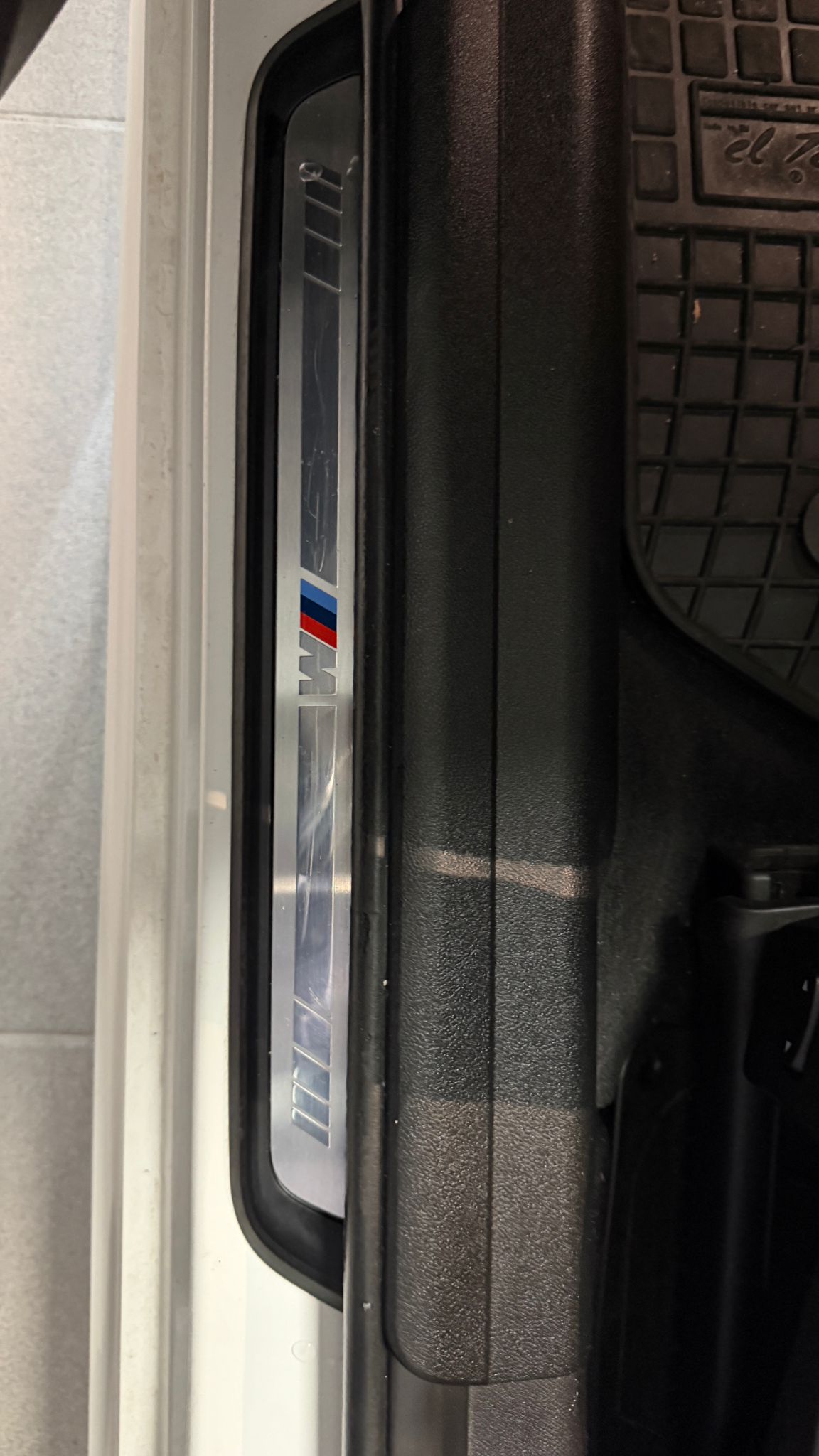 BMW Seria 3 2023 - zdjęcie 34