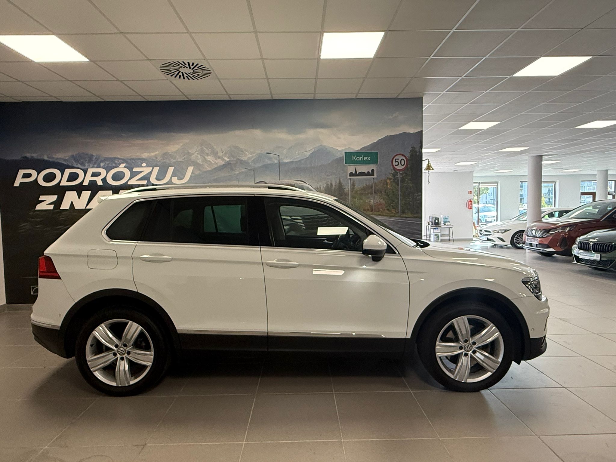 Volkswagen Tiguan 2020 - zdjęcie 6