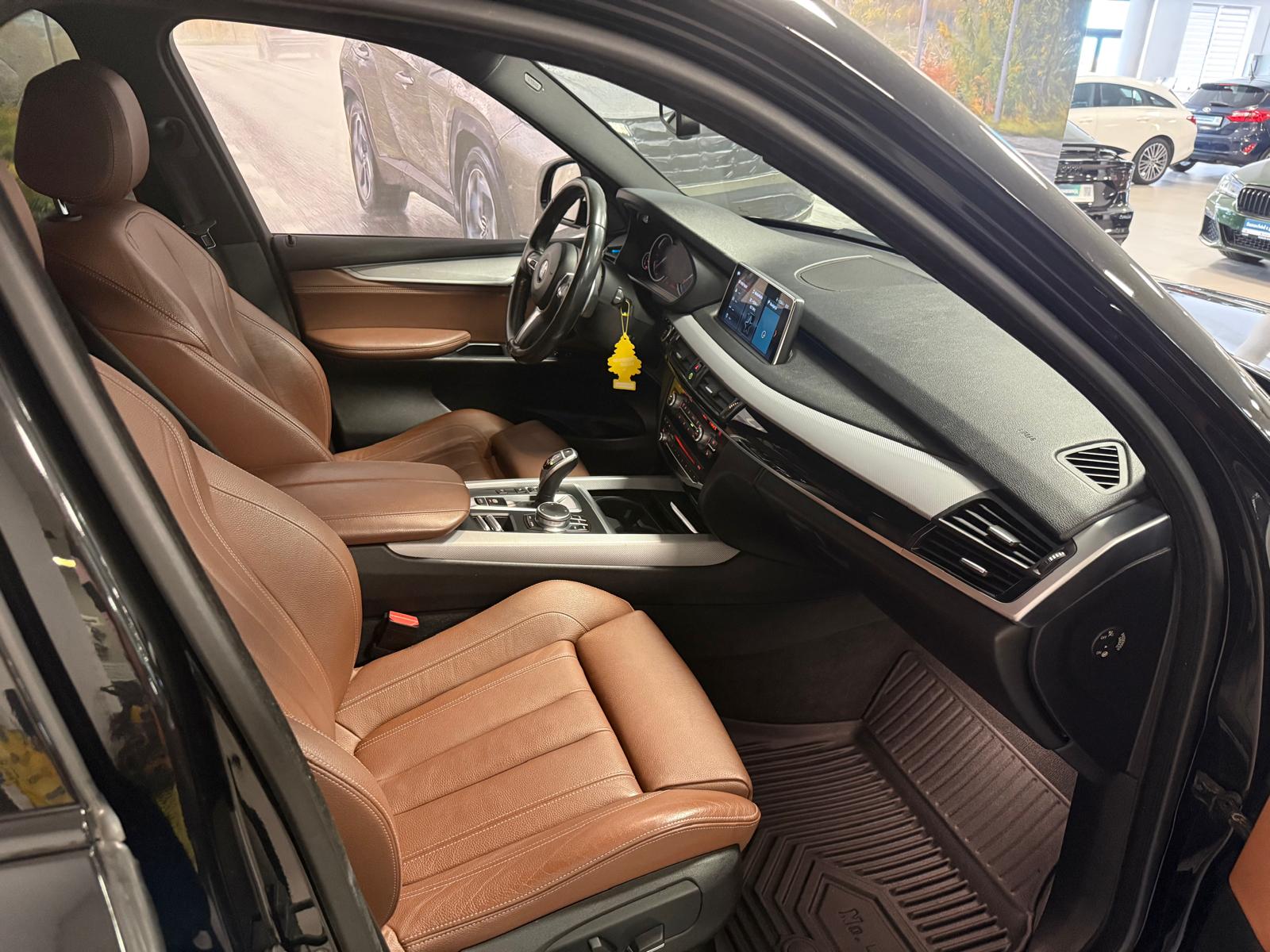 BMW X5 2017 - zdjęcie 14