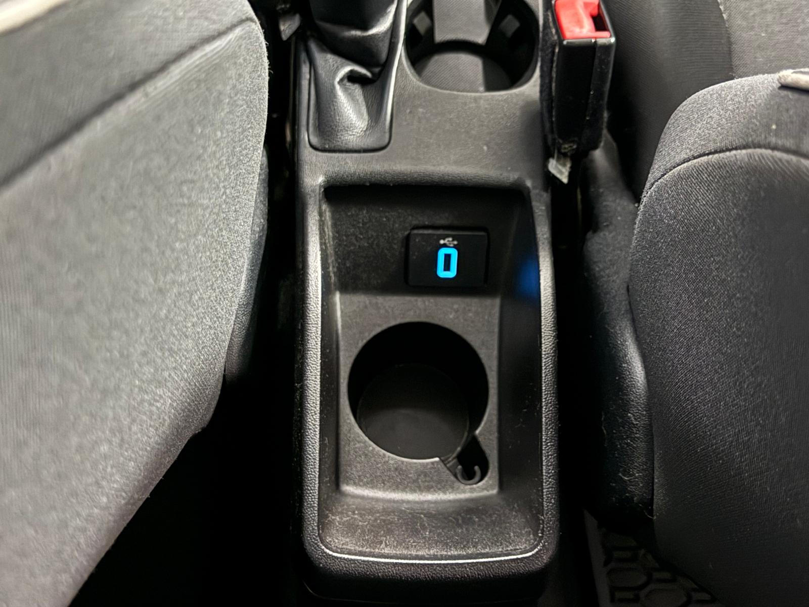 Ford Fiesta 2019 - zdjęcie 19