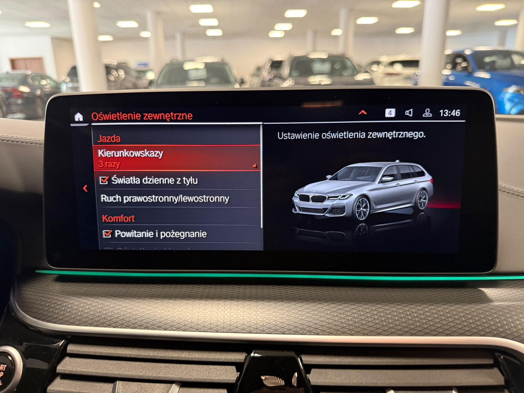 BMW Seria 5 2023 - zdjęcie 22