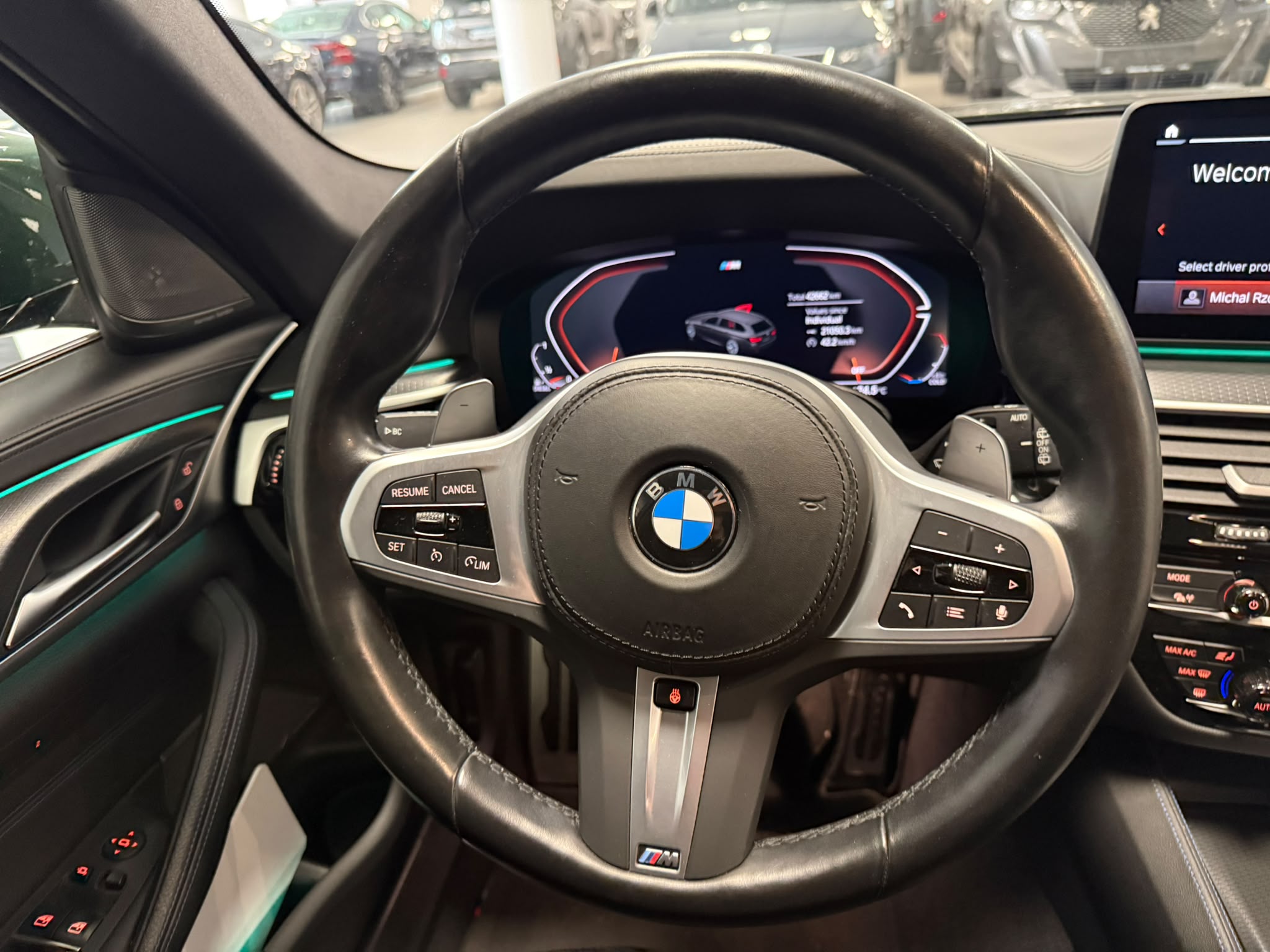 BMW Seria 5 2023 - zdjęcie 11