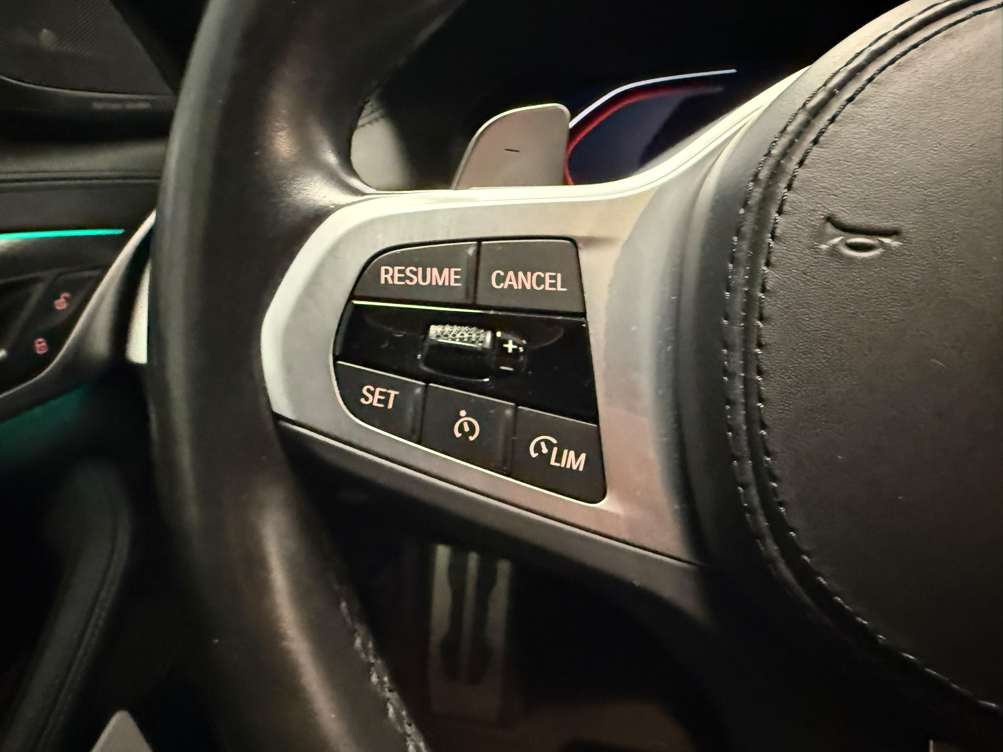 BMW Seria 5 2023 - zdjęcie 12