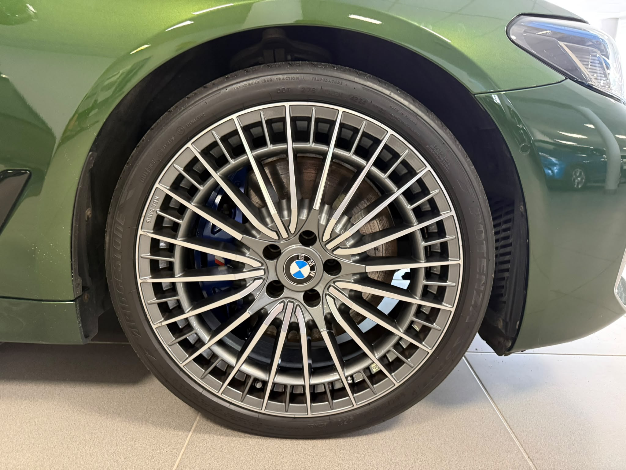 BMW Seria 5 2023 - zdjęcie 41