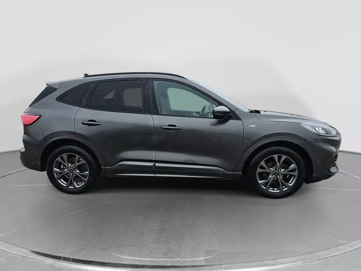 Ford Kuga 2022 - zdjęcie 8