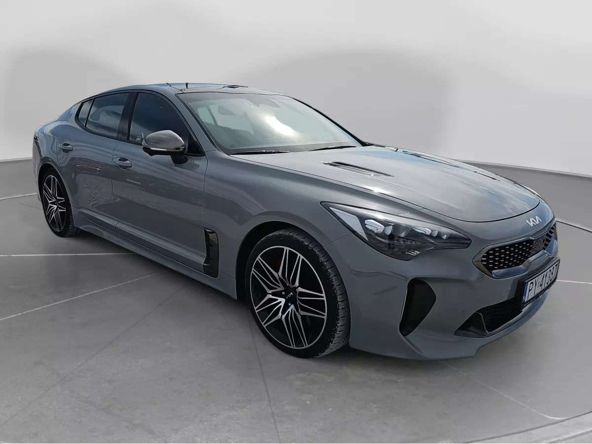 KIA Stinger 2022 · Karlex Rumia