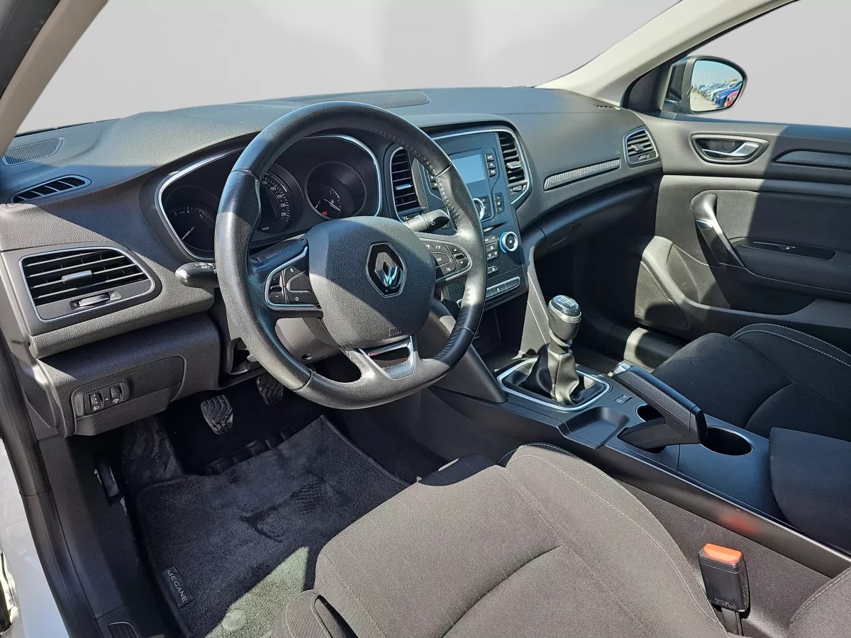 Renault Megane 2018 - zdjęcie 10