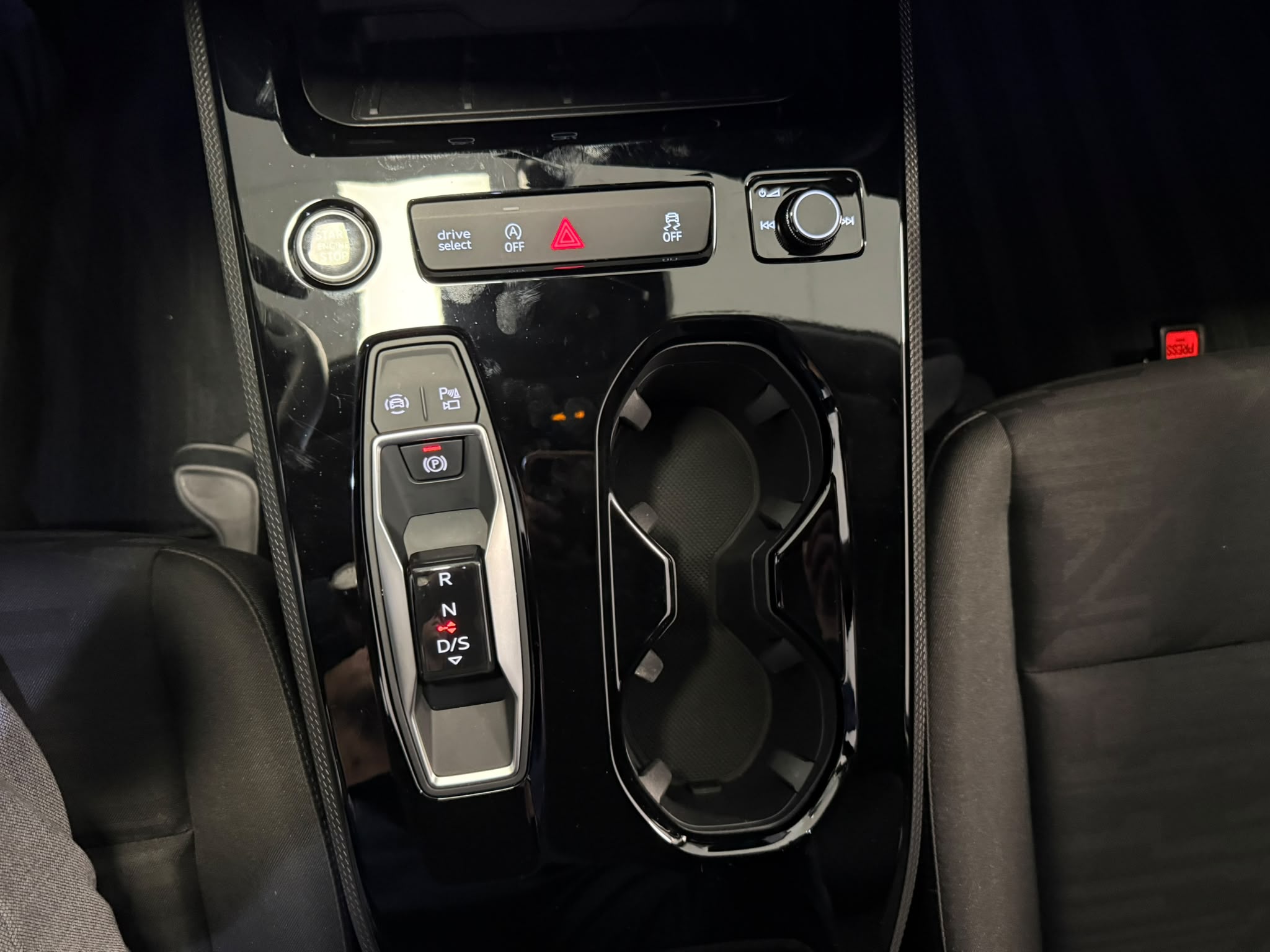 AUDI A5 2024 - zdjęcie 20